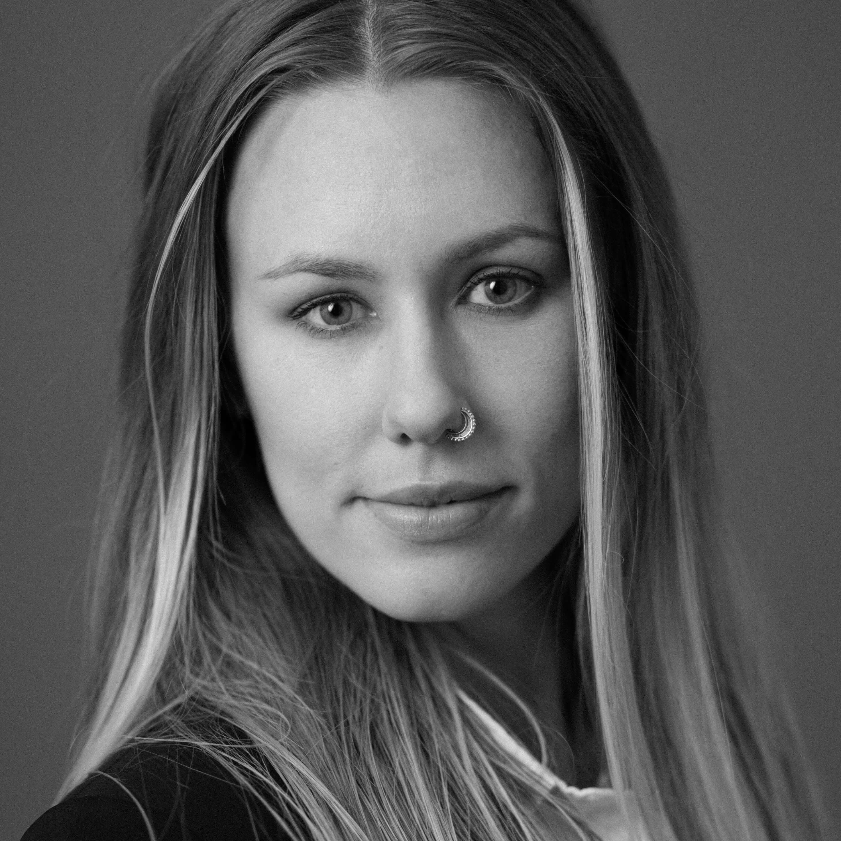 Lenni Revel, Office Manager of Go Divorce Clinic lenni revel